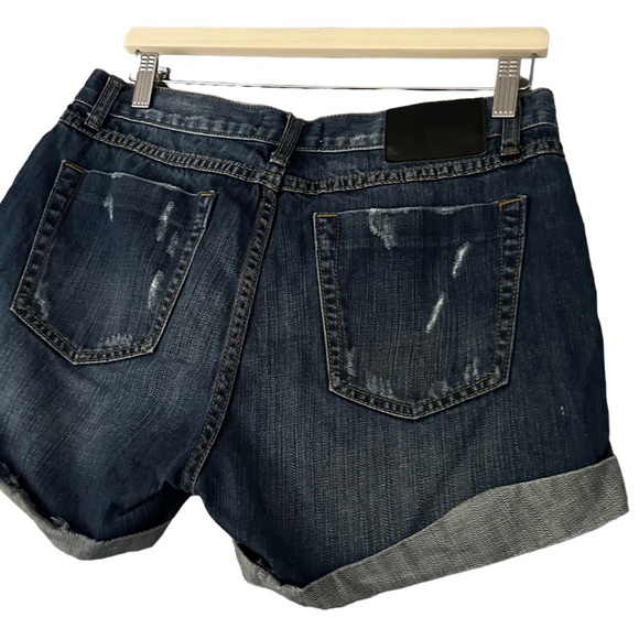 One Teaspoon | Chargers Dark Wash Distressed Cuffed Denim Shorts Size 27 - Picture 7 of 14